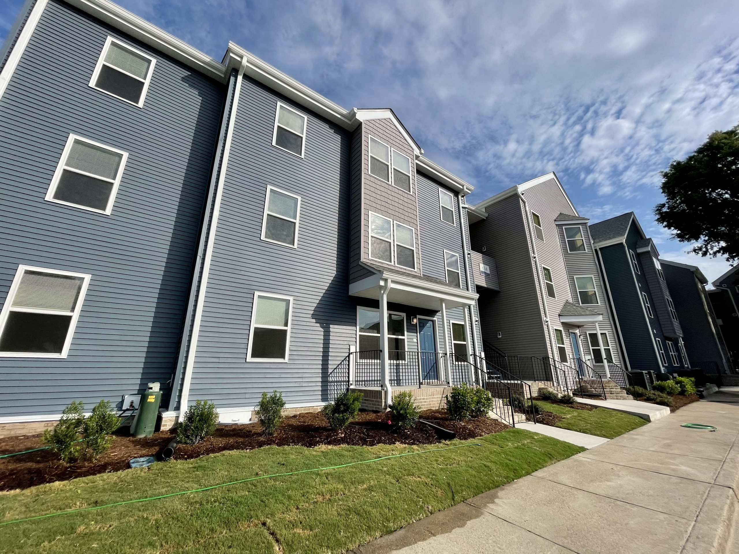 EVMS Students Move In To Newly Renovated Hague Club Apartments